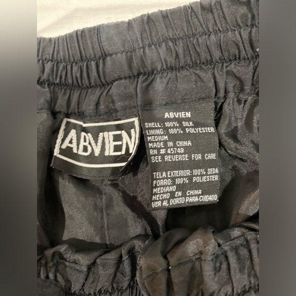 Abvien Silk jogger pants - Picture 2 of 6